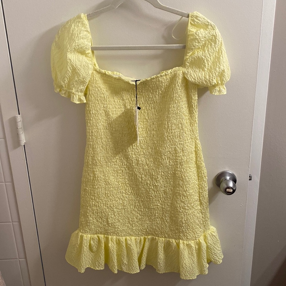 NWT Zara puff sleeve dress
